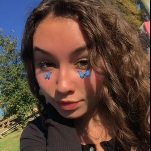 Meet your Posher, Jacqueline